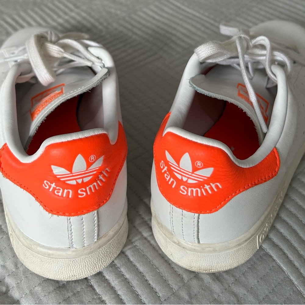 Adidas Stan Smith White with Bold Orange Accents - Picture 2 of 8